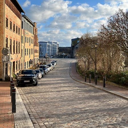 Ferienwohnung An Der Historischen Stadtmauer Rostock Bagian luar foto